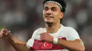 Adi Hütter'den Can Uzun'a Sert Uyarı: "Takım Oyunu Olduğunu Kavramalı"