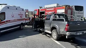 Ardahan'da Trafik Kazası: 3 Yaralı