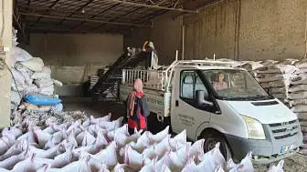 Kozan'da Orman Yangınından Etkilenen Hayvan Yetiştiricilerine 24 Ton Yem Desteği Sağlandı