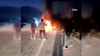 Konya-Antalya yolunda seyreden kamyon alev aldı, araç kullanılamaz hale geldi