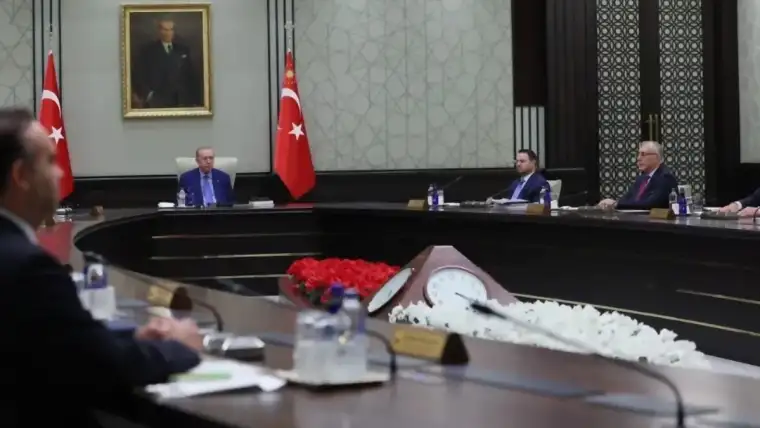 Cumhurbaşkanı Erdoğan Başkanlığında Kabine Toplantısı: Gündemde Terörle Mücadele ve Ekonomik Gelişmeler Var