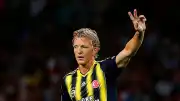 Fenerbahçe Teknik Heyetinde Görev Değişimi: Dirk Kuyt Yardımcı Antrenör Olarak Atandı