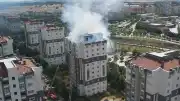 İstanbul Atakent'te Çok Katlı Binada Yangın: 10 Yaralı