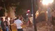 Avcılar'da İş Makinesinin Boruyu Delmesiyle 4 Mahalle Susuz Kaldı
