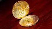 Bitcoin Piyasasında Hareketlilik: ETF Çıkışları ve Zincir Üstü Veriler Analiz Ediliyor