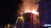 Bolu'da Apartman Çatı Katında Yangın: Kullanılamaz Hale Geldi