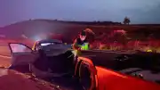 Ceyhan'da otoyolda emniyet şeridindeki TIR'a çarpan otomobilde 2 kişi hayatını kaybetti