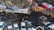 İzmir Bornova'da yediemin otoparkında yangın: 62 araç kullanılamaz hale geldi
