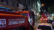 Küçükçekmece'de İş Merkezinde Yangın: 4 İş Yerinde Maddi Hasar