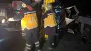 Tekirdağ'da tır dorsesinin ayrılması sonucu meydana gelen zincirleme kazada 3 kişi yaşamını yitirdi