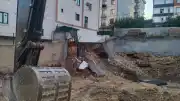 İstanbul'da İstinat Duvarı Çöktü: 32 Kişi Tahliye Edildi