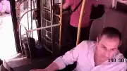 Kayseri'de Fenalaşan Yolcu, Otobüs Şoförlerinin Yardımıyla Hastaneye Kaldırıldı