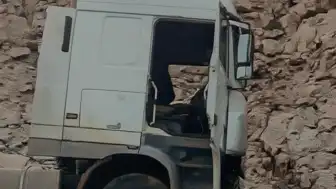 Siirt-Batman kara yolunda tır kazası: 1 yaralı