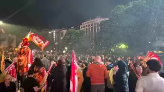 Galatasaray taraftarlarından şampiyonluk kutlaması