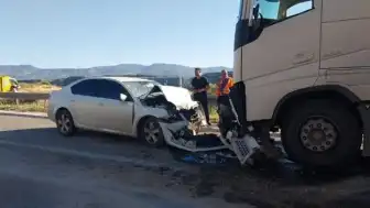 Mut-Silifke Karayolu'nda Feci Kaza: Anne ve Kızı Hayatını Kaybetti, Baba Ağır Yaralı