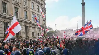 Londra'da Geniş Çaplı Protestolar ve Polis Hazırlığı