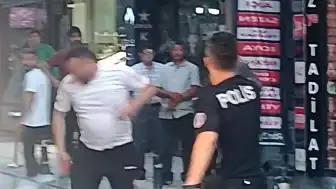 Yalova'da Kavgada 2 Kişi Bıçakla Yaralandı, Saldırgan Gözaltına Alındı
