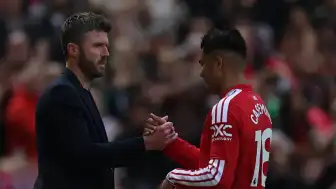 Manchester United'da Üç Futbolcu Ayrıldı