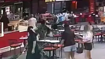Polisten Kaçan Şüpheliyi Etkisiz Hale Getiren Vatandaş: "Normalde Karıncayı Bile İncitmem"