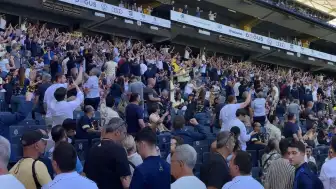 Fenerbahçe Olağanüstü Genel Kurulunda Oy Kullanımı Devam Ediyor, Taraftarlar Aziz Yıldırım'a Destek Verdi