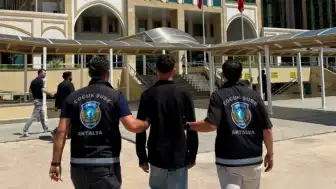 17 Yaşındaki E.K. '12'den Sonra Antalya'da Devlet Biziz' Paylaşımı Nedeniyle Gözaltına Alındı