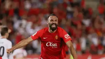Vedat Muriqi Fenerbahçe'ye Dönüyor: İstanbul'a Geliyor
