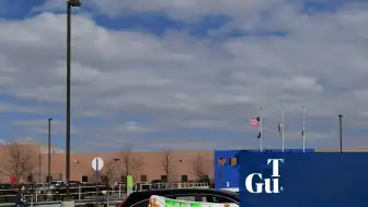 Aurora'da Görev Dışı Çalışan Personel Protestocuya Ateş Açtı
