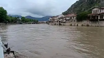 Amasya ve Taşova'da Eğitime Bir Gün Ara Verildi