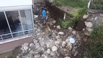 Amasya'da İstinat Duvarının Çökme Anı Güvenlik Kamerasına Yansıdı