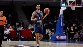 Anadolu Efes, Türk Telekom'u Mağlup Ederek Yarı Finale Yükseldi