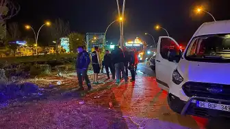 Ankara'da Aydınlatma Direğine Çarpan Motosiklet Sürücüsü Hayatını Kaybetti
