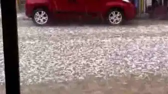 Ankara'da Ceviz Büyüklüğünde Dolu Yağışı Hayatı Olumsuz Etkiledi