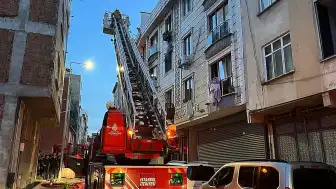 Bağcılar'da Apartman Dairesinde Yangın Çıktı