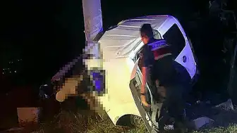 Bayram Dönüşü Feci Kaza: 2 Kişi Hayatını Kaybetti, 2 Yaralı