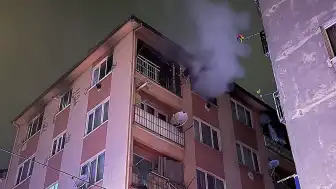Bursa'da 6 Katlı Binada Yangın: Alevler Söndürüldü