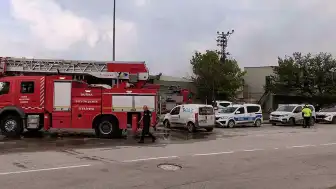 Bursa'da Sunta Fabrikasında Yangın: İtfaiye Ekipleri Müdahale Etti