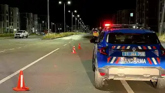 Diyarbakır'da Trafik Kazası: 2 Ölü, 5 Yaralı