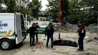Elektrik Direğinden Düşen Hurdacı Hayatını Kaybetti