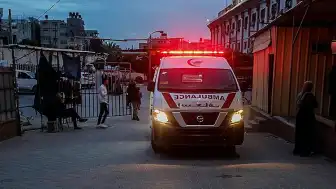 Gazze'de İsrail Saldırısı ve Mühimmat Patlaması: 16 Filistinli Yaralandı