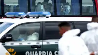 Hantavirüs Belirtileri Görülen Yolcu Fransa'ya Tahliye Edildi