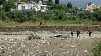 Hatay'da Selde Kaybolan 2 Genç İçin Arama Çalışmaları Sürüyor