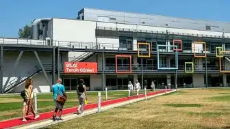 İstanbul Bilgi Üniversitesi'nin Faaliyetlerine Son Verildi