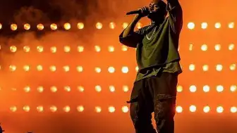 Kanye West İstanbul'da Sahne Aldı, Konser Canlı Yayınlanmadı