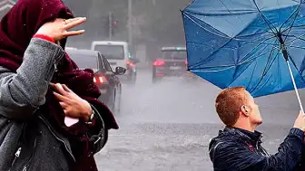 Meteoroloji'den Gök Gürültülü Sağanak ve Fırtına Uyarısı: Hava Sıcaklığı Düşüyor