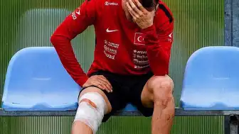 Milli Futbolcu K.A.'nın Sakatlık Durumu ve Dünya Kupası Kadrosundaki Yeri Belirsizliğini Koruyor
