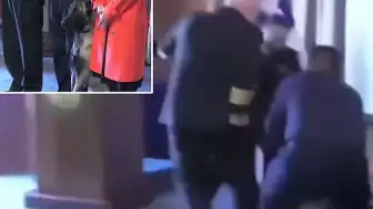 Narkotik Köpeği Mezuniyet Töreninde Tümamirale Saldırdı