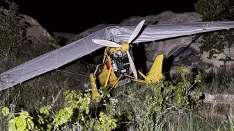 Nevşehir'de Motor Arızası Yapan Microlight Acil İniş Yaptı: 2 Yaralı