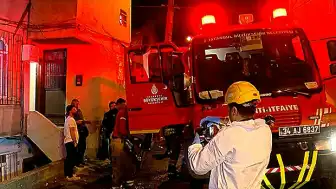 Sakarya'da 3 Katlı Binada Yangın: 4 Yaralı