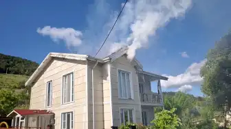 Sakarya'da Villada Yangın Çıktı: Hasar Oluştu