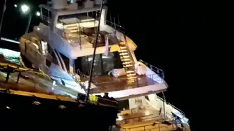 Sinop'ta Lüks Yat Yan Yattı: 6 Mürettebat Kurtarıldı